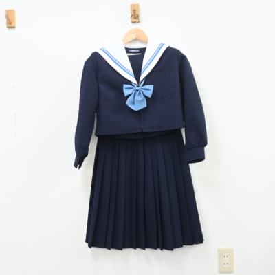 みよし市立三好丘中学校の制服写真画像まとめ・レビュー口コミ評判・生徒の着こなし・夏服冬服詳細情報