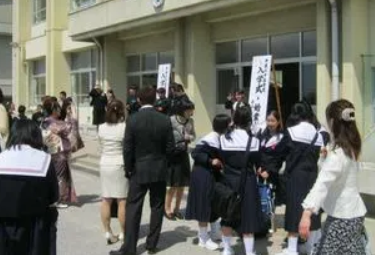 みよし市立南中学校の制服写真画像動画まとめ・レビュー口コミ評判・生徒の着こなし・夏服冬服詳細情報