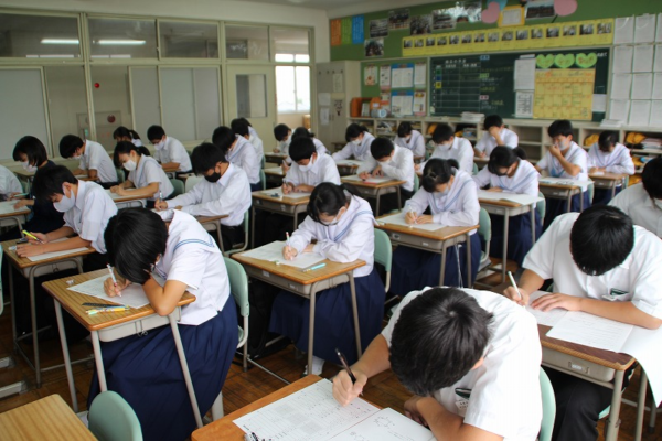 幸田町立北部中学校の制服写真画像まとめ・レビュー口コミ評判・生徒の着こなし・夏服冬服詳細情報