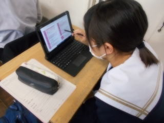 刈谷市立雁が音中学校の制服写真画像まとめ・レビュー口コミ評判・生徒の着こなし・夏服冬服詳細情報