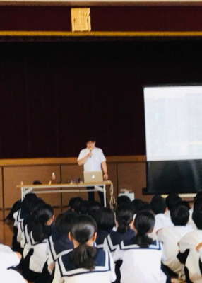 弥富市立弥富北中学校の制服写真画像まとめ・レビュー口コミ評判・生徒の着こなし・夏服冬服詳細情報