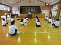 設楽町立津具中学校の制服写真画像まとめ・レビュー口コミ評判・生徒の着こなし・夏服冬服詳細情報