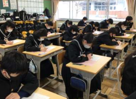 豊田市立足助中学校の制服写真画像まとめ・レビュー口コミ評判・生徒の着こなし・夏服冬服詳細情報