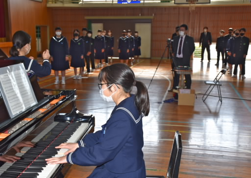 豊橋市立石巻中学校の制服写真画像動画まとめ・レビュー口コミ評判・生徒の着こなし・夏服冬服詳細情報