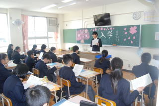 名古屋市立城山中学校の制服写真画像まとめ・レビュー口コミ評判・生徒の着こなし・夏服冬服詳細情報