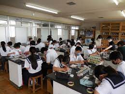 あま市立七宝中学校の制服写真画像まとめ・レビュー口コミ評判・生徒の着こなし・夏服冬服詳細情報