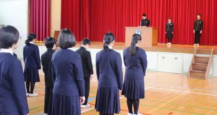 鶴居村立鶴居中学校の制服写真画像まとめ・レビュー口コミ評判・夏服冬服詳細情報