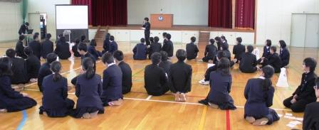 鶴居村立鶴居中学校の制服写真画像まとめ・レビュー口コミ評判・夏服冬服詳細情報