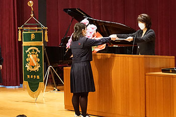 【東京】雙葉中学高校の制服写真画像まとめ・レビュー口コミ評判・生徒の着こなし・夏服冬服詳細情報