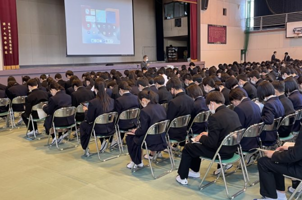 さいたま市立浦和南高校の制服写真画像まとめ・レビュー口コミ評判・生徒の着こなし・夏服冬服詳細情報