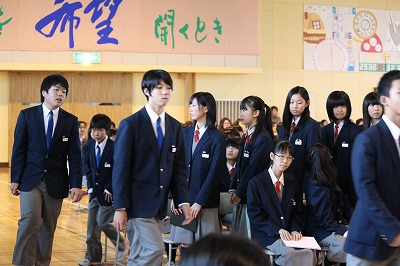 札幌市立屯田中央中学校の制服写真画像まとめ・レビュー口コミ評判・新制服旧制服比較【2016/平成28年度新制服】