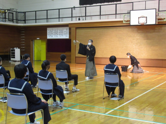 島牧村立島牧中学校の制服写真画像まとめ・レビュー口コミ評判・夏服冬服詳細情報