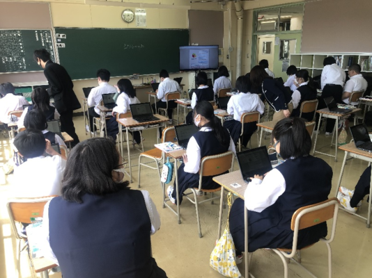 余市町立西中学校の制服写真画像まとめ・レビュー口コミ評判・夏服冬服詳細情報