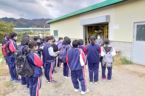 積丹町立美国中学校の制服写真画像動画まとめ・レビュー口コミ評判・夏服冬服詳細情報
