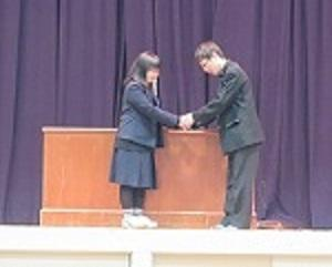 大阪府立寝屋川高校の制服画像・着こなし評判・制服ランキング