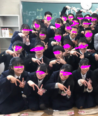 大阪府立寝屋川高校の制服画像・着こなし評判・制服ランキング