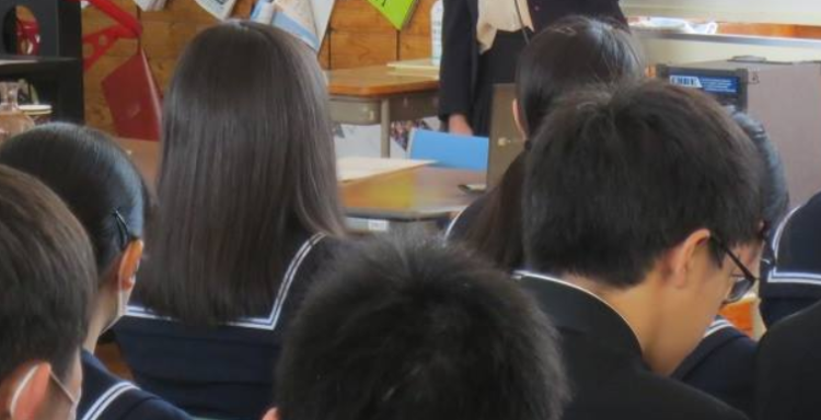 苫小牧市立啓明中学校の制服写真画像動画まとめ・レビュー口コミ評判・夏服冬服詳細情報