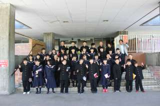 岩内町立第二中学校の制服写真画像動画まとめ・レビュー口コミ評判・夏服冬服詳細情報