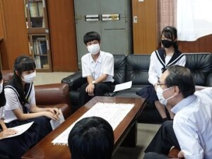 愛知県立松蔭高校の制服写真画像動画まとめ・レビュー口コミ評判・生徒の着こなし・セーラー服夏服冬服詳細情報