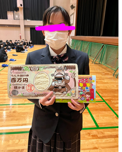 アナン学園高校の制服写真画像まとめ・レビュー口コミ評判・生徒の着こなし・夏服冬服詳細情報