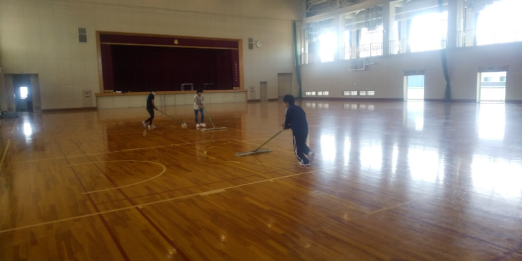 大阪府立桃谷高校の制服写真画像動画まとめ・レビュー口コミ評判・生徒の着こなし・夏服冬服詳細情報
