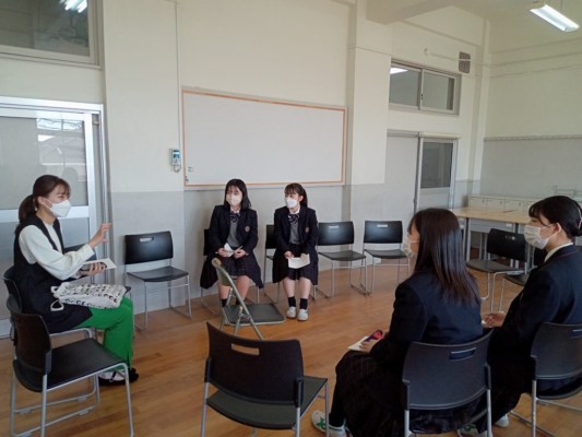 羽衣学園中学高校の制服写真画像動画まとめ・レビュー口コミ評判・生徒の着こなし・夏服冬服詳細情報