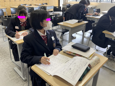 羽衣学園中学高校の制服写真画像動画まとめ・レビュー口コミ評判・生徒の着こなし・夏服冬服詳細情報