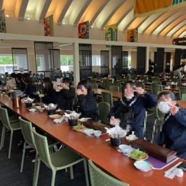 上砂川町立上砂川中学校の制服写真画像まとめ・レビュー口コミ評判・夏服冬服詳細情報