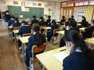 久喜市立久喜南中学校の制服写真画像動画まとめ・レビュー口コミ評判・体操服ジャージ・夏服冬服詳細情報│全国中高制服グラム全国47都道府県の中