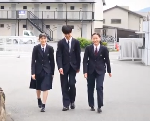 東洋大学附属姫路中学高校の制服写真画像動画まとめ・レビュー口コミ評判・新制服旧制服比較【2022/令和4年度新制服】高校学ランセーラー服廃止