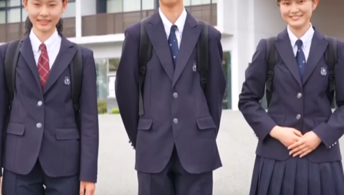 東洋大学附属姫路中学高校の制服写真画像動画まとめ・レビュー口コミ評判・新制服旧制服比較【2022/令和4年度新制服】高校学ランセーラー服廃止