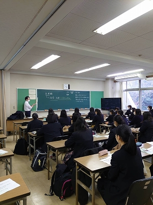 千葉県立鎌ヶ谷高校の制服写真画像まとめ・レビュー口コミ評判・生徒の着こなし・夏服冬服詳細情報