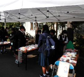 狭山市立西中学校の制服写真画像動画まとめ・レビュー口コミ評判・体操服ジャージ・夏服冬服詳細情報│全国中高制服グラム-全国47都道府県の中学校 高等学校制服検索口コミ-