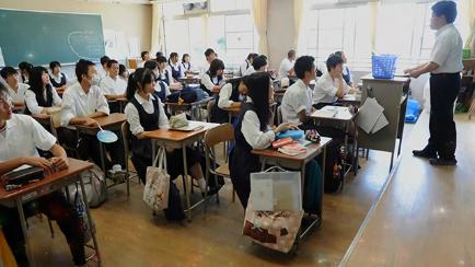 西宮市立西宮高校の制服写真画像動画まとめ・レビュー口コミ評判・生徒の着こなし・夏服冬服詳細情報