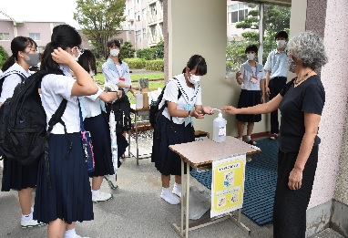 愛知県立西春高校の制服写真画像まとめ・レビュー口コミ評判・生徒の着こなし・夏服冬服詳細情報