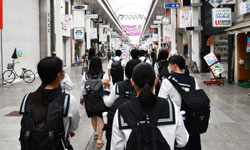 高知市立高知商業高校の制服写真画像動画まとめ・レビュー口コミ評判・生徒の着こなし・夏服冬服詳細情報