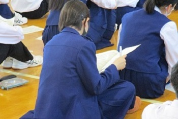 千葉県立磯辺高校の制服写真画像動画まとめ・レビュー口コミ評判・生徒の着こなし・夏服冬服詳細情報