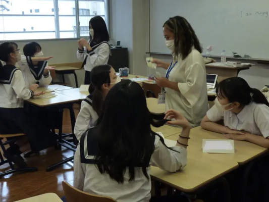 金蘭会中学高校の制服写真画像動画まとめ・レビュー口コミ評判・セーラー服ジャージ部活バレー様子等