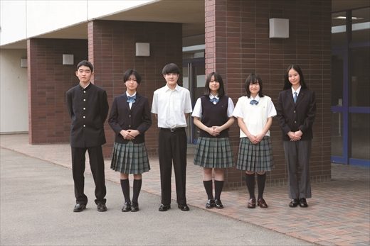 獨協埼玉中学高校の制服写真画像動画まとめ・レビュー口コミ評判・生徒の着こなし・夏服冬服詳細情報