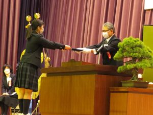 国際学院中学高校の制服写真画像動画まとめ・レビュー口コミ評判・生徒の着こなし・夏服冬服詳細情報