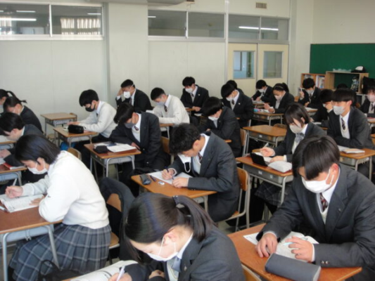 昌平中学高校の制服写真画像まとめ・レビュー口コミ評判・生徒の着こなし・夏服冬服詳細情報
