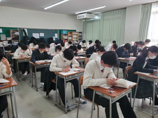 昌平中学高校の制服写真画像まとめ・レビュー口コミ評判・生徒の着こなし・夏服冬服詳細情報