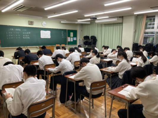 昌平中学高校の制服写真画像まとめ・レビュー口コミ評判・生徒の着こなし・夏服冬服詳細情報