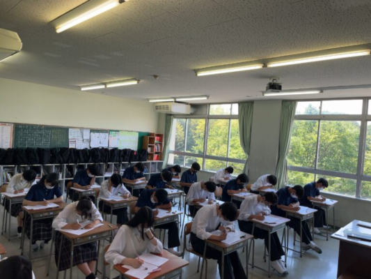 昌平中学高校の制服写真画像まとめ・レビュー口コミ評判・生徒の着こなし・夏服冬服詳細情報