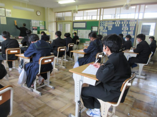 秩父市立大田中学校の制服写真画像動画まとめ・レビュー口コミ評判・体操服ジャージ・夏服冬服詳細情報