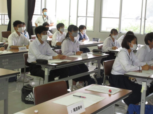 秩父市立大田中学校の制服写真画像動画まとめ・レビュー口コミ評判・体操服ジャージ・夏服冬服詳細情報