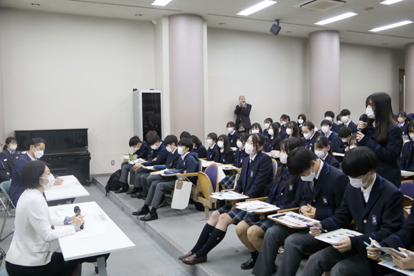 青稜中学高校の制服写真画像動画まとめ・レビュー口コミ評判・生徒の着こなし・夏服冬服詳細情報