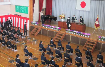 千葉市立加曽利中学校の制服写真画像まとめ・レビュー口コミ評判・体操服ジャージ・夏服冬服詳細情報│全国中高制服グラム全国47都道府県の中学校