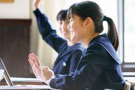 神戸山手女子中学高校の制服写真画像動画まとめ・レビュー口コミ評判・生徒の着こなし・夏服冬服詳細情報