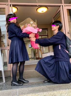 神戸山手女子中学高校の制服写真画像動画まとめ・レビュー口コミ評判・生徒の着こなし・夏服冬服詳細情報